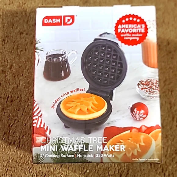 Dash mini waffle maker - Picture 3 of 3